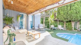 Villa for sale in Estepona Golf, Estepona Ouest