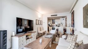 Markplanslägenhet for sale in Nueva Andalucia, Marbella