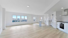 Apartamento en venta en Nueva Andalucia, Marbella