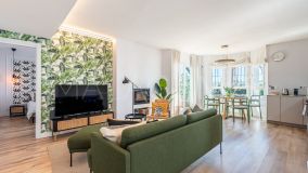 Zweistöckiges Penthouse zu verkaufen in Los Naranjos de Marbella, Nueva Andalucia