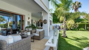 Town House for sale in Alcores del Golf, Nueva Andalucia