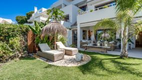 Town House for sale in Alcores del Golf, Nueva Andalucia