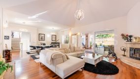 Villa for sale in Fuengirola