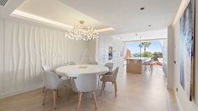 Markplanslägenhet for sale in Nueva Andalucia, Marbella