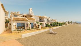 Villa for sale in Don Pedro, Estepona Ouest