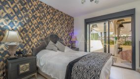 Apartamento Planta Baja en venta en La Resina Golf, Estepona Este