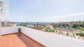 Villa for sale in Seghers, Estepona