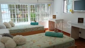 Villa for sale in Linda Vista Baja, San Pedro de Alcantara