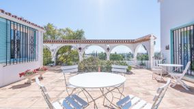 Villa en venta en Estepona
