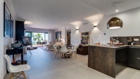 Apartamento en venta en Benahavis