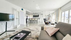 Villa for sale in La Duquesa, Manilva
