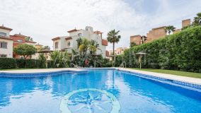 Reihenhaus zu verkaufen in Estepona Ost