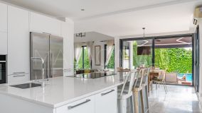 Villa for sale in Nueva Andalucia, Marbella