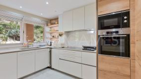 Erdgeschosswohnung zu verkaufen in Magna Marbella, Nueva Andalucia