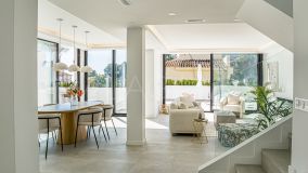 Villa for sale in Nueva Andalucia, Marbella