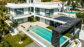 Villa for sale in Paraiso Alto, Benahavis