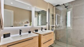 Duplex for sale in Nueva Andalucia, Marbella