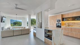 Duplex for sale in Nueva Andalucia, Marbella