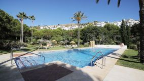 Zweistöckiges Penthouse zu verkaufen in Altos de La Quinta, Benahavis