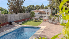 Doppelhaushälfte zu verkaufen in Nueva Andalucia, Marbella