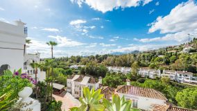 Apartamento en venta en Benahavis