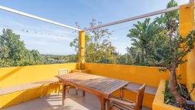 Villa for sale in Estepona