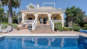 Villa en venta en Seghers, Estepona
