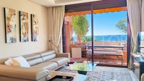 Luxury Beachfront Apartment in Alicate Playa, Marbella