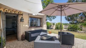 Villa for sale in Benahavis