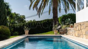 Villa en venta en Puerto Romano, Estepona Este