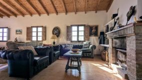 Country House for sale in Almogia