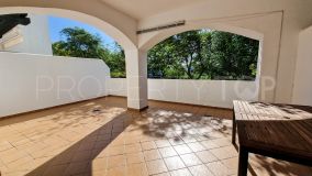 For sale ground floor apartment in La Duquesa with 2 bedrooms