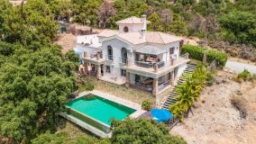 Villa for sale in Forest Hills, Altos de Estepona