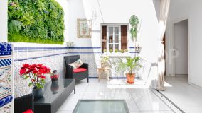 Town house for sale in Estepona Old Town with 3 bedrooms