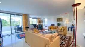 For sale apartment with 3 bedrooms in Guadalmina Alta