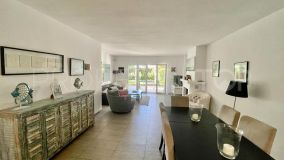 Apartamento planta baja en venta en Guadalmina Baja de 4 dormitorios