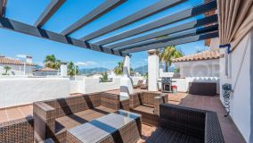 For sale duplex penthouse in San Pedro Playa with 2 bedrooms