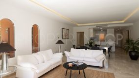For sale apartment with 3 bedrooms in Alminar de Marbella