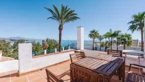 Villa for sale in Bahia Dorada, Estepona Väst