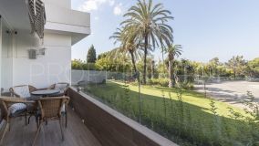 Comprar apartamento planta baja de 3 dormitorios en Torre Real