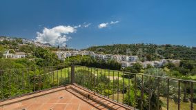 Villa for sale in Los Arqueros, Benahavis
