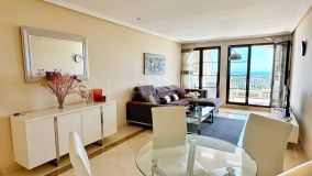 Apartamento en venta en Los Arqueros, Benahavis