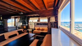 Duplex penthouse in Puerto La Duquesa for sale