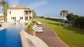 For sale villa with 7 bedrooms in Las Chapas