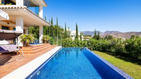 La Mairena villa for sale