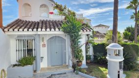 3 bedrooms Calahonda semi detached villa for sale