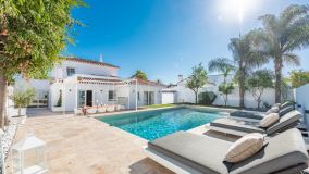 Villa for sale in Nueva Andalucia, Marbella