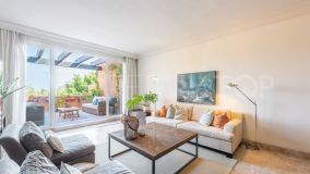 For sale duplex penthouse with 3 bedrooms in Alminar de Marbella