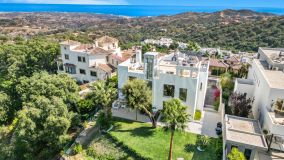 Villa for sale in La Mairena, Marbella Öst