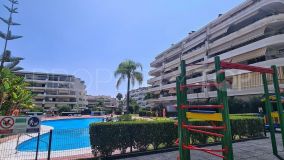 Duplex penthouse for sale in Guadalmina Alta with 3 bedrooms